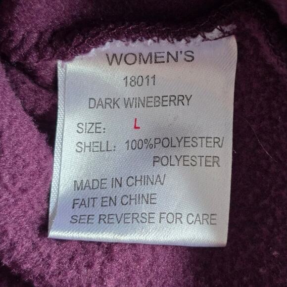 Woolrich Fleece Vest Bundle - Picture 11 of 11